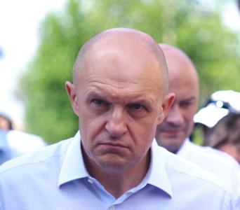 Фото Сергей Давыдов остался недоволен бездействием ремонтников, закрывших участок дороги по улице Энтузиастов