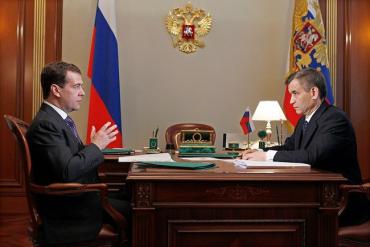 Фото Дмитрий Медведев подписал ряд Указов, касающихся работы полиции