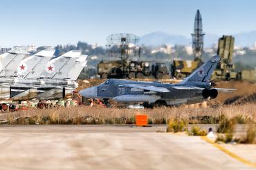 Фото Бойцы Рамзана Кадырова будут охранять российскую авиабазу Хмеймим в Сирии