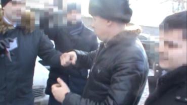 Фото В Челябинске сотрудника ТЭЦ-2 задержали с поличным при получении взятки
