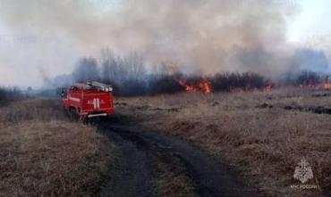 Фото Около деревни Малый Кунашак потушен серьезный ландшафтный пожар