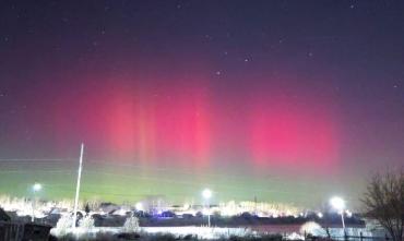 Фото Южноуральцы увидели зрелищные полярные сияния