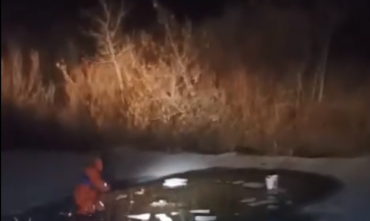 Фото В Троицком районе провалился под лед и погиб пожилой рыбак
