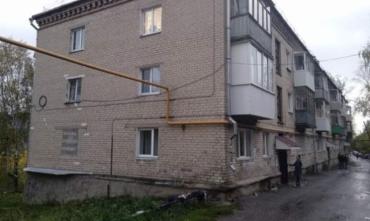 Фото Большой потоп: в Златоусте жильцы многоквартирного дома изрядно промокли в своих квартирах 