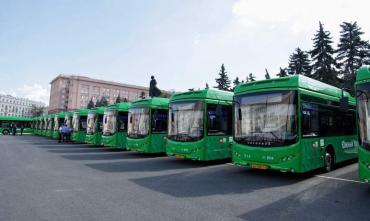 Фото Губернатор оценил новые автобусы, которые завтра выйдут на линии в Челябинске