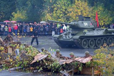 Фото В танковом училище Челябинска стреляли