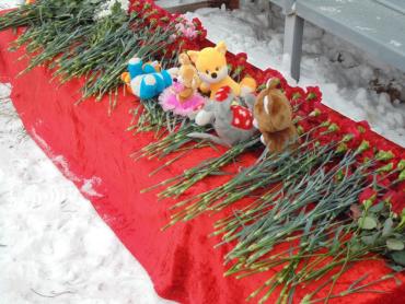 Фото В Магнитогорске извлекли из-под обломков тело еще одного ребенка