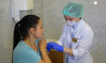 Фото В субботу южноуральцы смогут пройти диспансеризацию и вакцинироваться от гриппа
