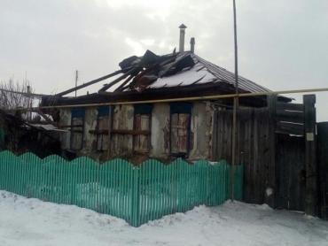 Фото Многодетная мама из Пластовского района, у которой сгорел дом, просит помощи