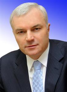 Фото Виктор Рашников поздравил женщин Магнитки с 8 марта