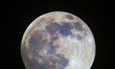 Фото «Луна в цвете» саткинца Дениса Шакирова: завораживающая, неземная красота