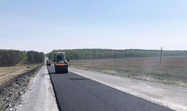 Фото В Чебаркульском районе продолжают ремонт автодороги Кундравы – Варламово