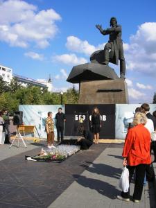 Фото В Челябинске скоро завершится митинг «Без слов»