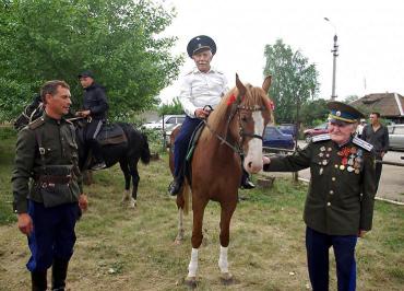 Фото В Челябинске начинается «дедовщина»