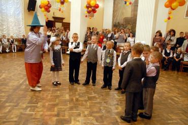 Фото «Златмаш» устроил праздник для первоклашек