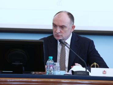 Фото Борис Дубровский научил муниципалитеты оперативно реагировать на вопросы населения