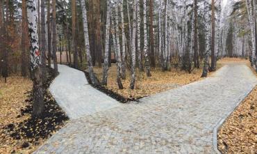 Фото Тропинки от лыжной базы до экотропы на северо-западе Челябинска выложили плиткой