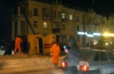 Фото Пешеходы "перевернули" грузовой автомобиль