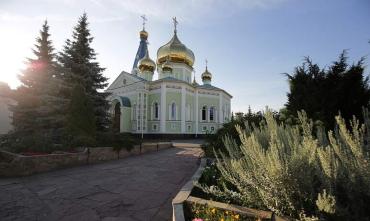 Фото В воскресенье православные отметят большой праздник - День Святой Троицы