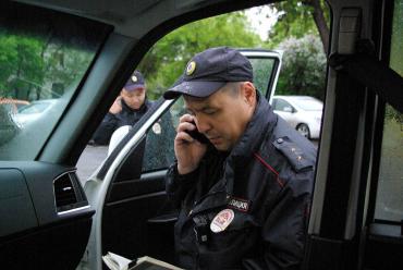Фото Ко мне ломятся: Обкурившаяся челябинка сама вызвала себе полицию
