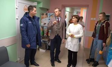 Фото «Единая Россия» оценила качество капремонта в детской поликлинике №6 Челябинска