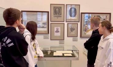 Фото Рожденный в Челябинске «Русский мир» объединил всю страну