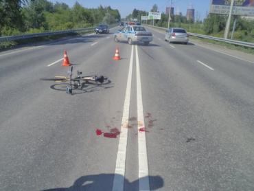 Фото Велосипедист из Челябинска после столкновения с иномаркой впал в кому