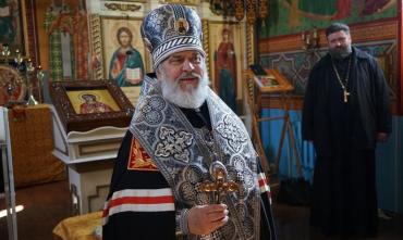 Фото В колонии Копейска новый настоятель храма