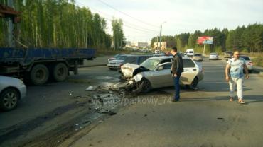 Фото Пьяный водитель устроил «лобовое» ДТП на Бейвеля