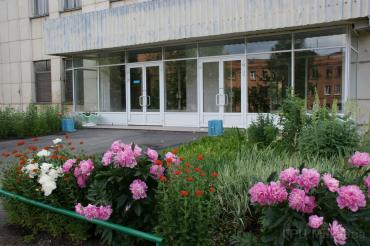 Фото Территорию ГРЦ Макеева украшает более трёх тысяч декоративных растений