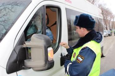 Фото В Челябинске продолжается «охота» на водителей маршрутных такси