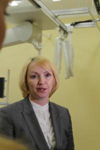 Фото Ирина Гехт оценила новое оборудование в областной больнице
