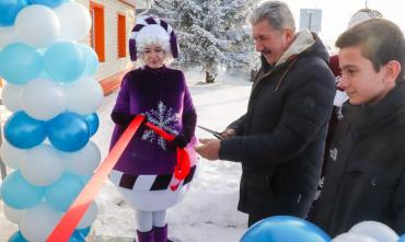 Фото В Еткульском районе после ремонта распахнула свои двери Белоусовская школа