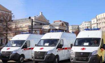 Фото В Еткульский район поступили новые школьные автобусы и автомобиль скорой помощи