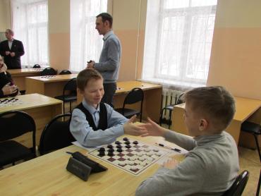 Фото В Челябинске седьмой год играют в «поддавки»