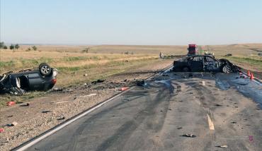 Фото Южноуральцы попали в аварию под Волгоградом