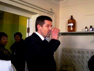 Фото В минэкологии Челябинской области опровергли  информацию о воде с цианидом в Южноуральске