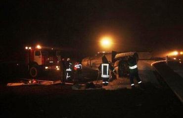 Фото В крушении самолета в Казани есть вина и наземных служб
