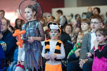 Фото В Челябинске к особенным детям снова придут «Необыкновенные ёлки»