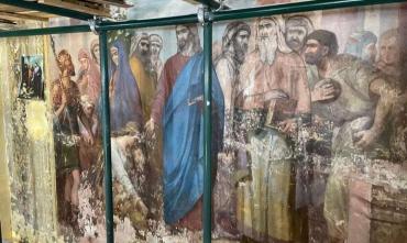 Фото Уникальные росписи обнаружили реставраторы в кафедральном соборе Троицка