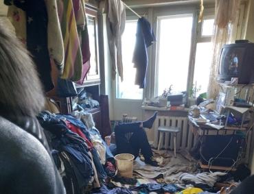 Фото Жители Бакала растят детей в тряпичных «джунглях» вместе с тараканами