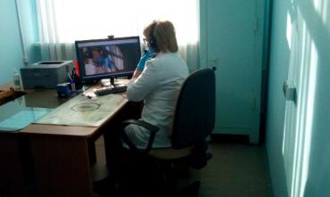 Фото В Челябинске врачи стали принимать пациентов в онлайн режиме