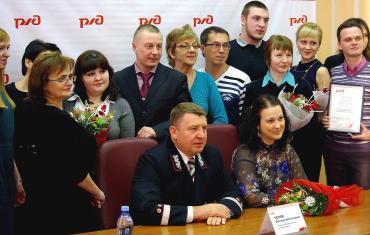 Фото ЮУЖД отметила дипломами и подарками лучших журналистов Челябинской области
