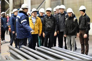 Фото ЧМК принял участие в акции «Неделя без турникетов»