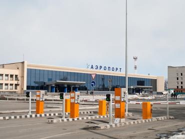 Фото Четыре самолета из-за непогоды не смогли приземлиться в Челябинске