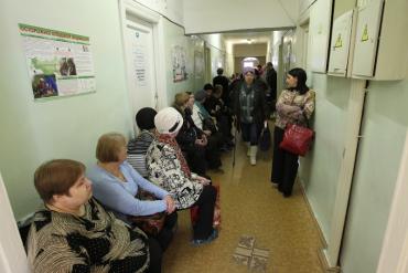 Фото «Это неправильные пациенты и СМИ»: одни идут не к тем врачам, другие пишут небылицы об очередях