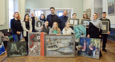Фото В Челябинском Молодежном театре откроется выставка молодых художников