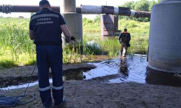 Фото Из челябинского Миасса достали тело мужчины, умершего несколько лет назад