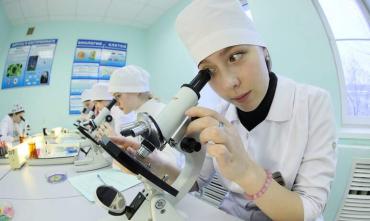 Фото Будущие медсестры будут учиться на новых манекенах и фантомах