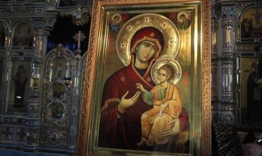 Фото Православные отмечают праздник Иверской иконы Божией Матери